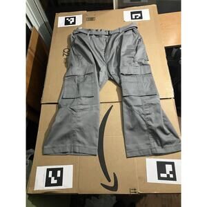 Street Cargo Pants Men's 48x33, Straight Leg‎ Light Gray Pants, NWT, Flat Front